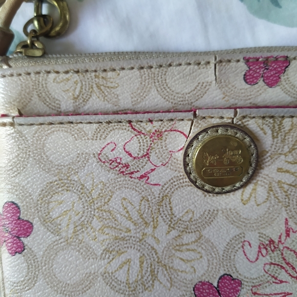 Coach Waverly Blossom Flower Wristlet Wallet - Picture 2 of 6